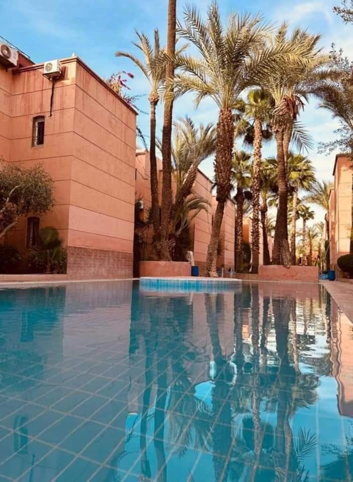 Duplex Style Riad Residence Avec Piscines Marrakesh Exterior foto